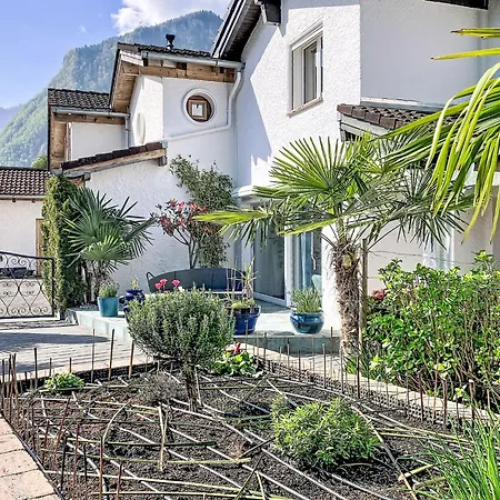 La Maison Des Palmiers By Interhome Casa vacanze Le Bouveret
