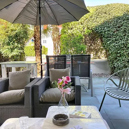 La Maison Des Palmiers By Interhome