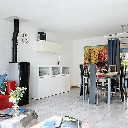 La Maison Des Palmiers By Interhome